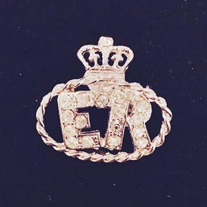 VINTAGE ‘ER’ (QUEEN ELIZABETH) SILVER TONE RHINESTONE BROOCH with CROWN